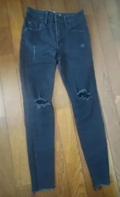 AZUL BY MOUSSY ダメージスキニーデニム　黒