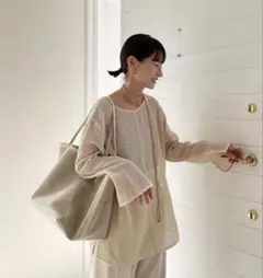 新品 BEAUTY&YOUTH メッシュ ショルダーバッグ シルバー トート - メルカリ
