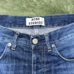 acne ストレートデニム　サイズ32のサムネイル
