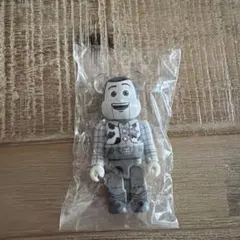 2026年最新】BE@RBRICK WOODY 1000の人気アイテム - メルカリ