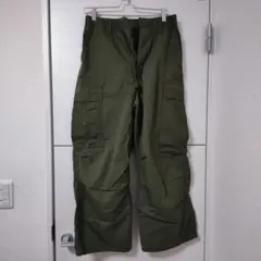 GU メンズカーゴパンツ オリーブグリーン