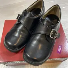 ブラックバックルフォーマルシューズ　19cm