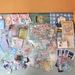 サンリオ　グッズ　雑貨　大量　まとめ売り　シール　しおり　カード