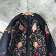 vintageレトロ古着ジャガードフラワー立体刺繍モチーフニットアウターのサムネイル