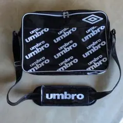 UMBRO エナメルバッグ ショルダーバッグ ブラック