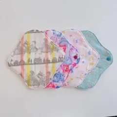 組み換え可❤毎日使える♪特価！防水布ナプキン4枚セット② - メルカリ