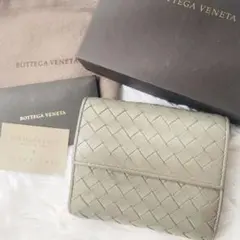付属品完備 BOTTEGA VENETA ベージュ イントレチャート 二つ折りのサムネイル