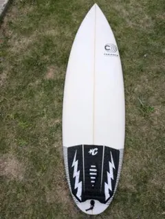 ジャスティスサーフボード 5'10 ft - メルカリ