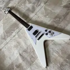 Playtech フライングV ホワイト