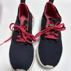 Reebok ランニングシューズ　ZRATED