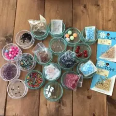 手芸用ビーズ　パーツ沢山セット　まとめ売り