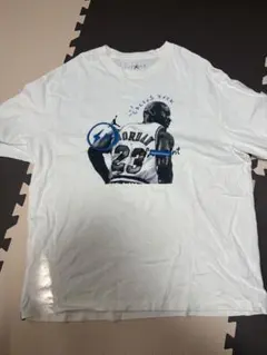 【エアジョーダン トラヴィス スコット フラグメント Tシャツ ホワイトのサムネイル
