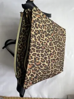 ヒョウ柄ショルダーバッグ