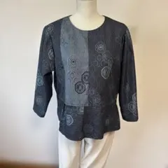 着物リメイク 幾何学模様ダークブルー ブラウス