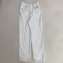 GU ホワイト ストレートデニム　Sサイズ