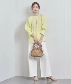 UNITED ARROWS シャーリングパフスリーブブラウスのサムネイル