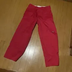 Dickies loose fit 赤 パンツ