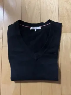 トミーヒルフィガー ブラック Vネック セーター 長袖