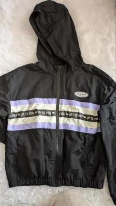 キッズ　フード付きブルゾン