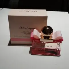 Ferragamoのシニョリーナ インフィオーレ オーデトワレ 30ml