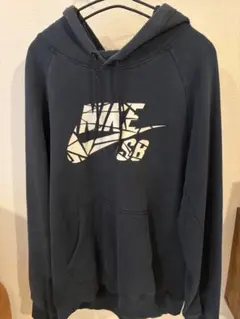 Nike SB ネイビーパーカー フード付き