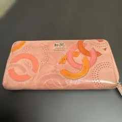 COACH 長財布 ラウンドファスナー ピンク系