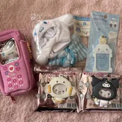 サンリオ　シナモロール コスチューム　　 ポーチ　マスコット　ホルダー