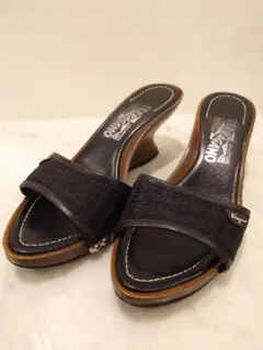 Ferragamo/フェラガモ　レディースサンダル【23.5〜24.0】のサムネイル