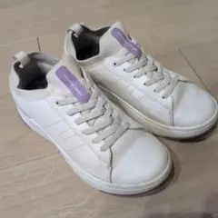 Hawkins Comfort ホワイトスニーカー