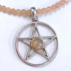 ムーンストーンの五芒星シルバーネックレス