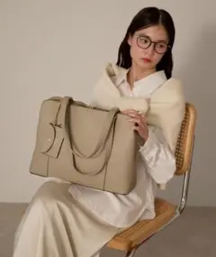 GUSCIO ビジネストートバッグ PC/A4対応　パスケース付 グッシオのサムネイル