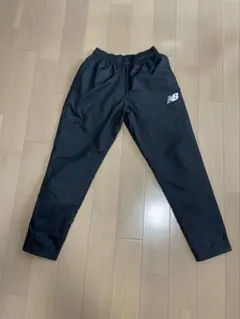 値下げ！サイズ150 ニューバランス　冬用長ズボン　ブラック
