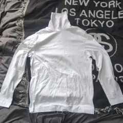 タートルネックＴシャツのサムネイル