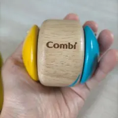 ぱくぱくカスタローラーCombi 木製 知育玩具 ラトルのサムネイル