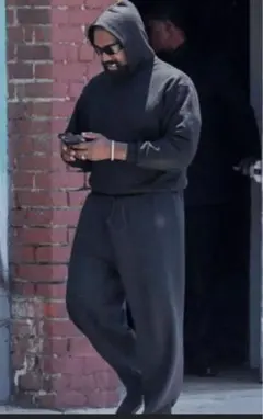 【新品未使用】YEEZY (VULTURES 1) sweatpants