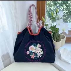 【新品未使用品】レディースカジュアル刺繍フローラルショルダーバック　トートバック