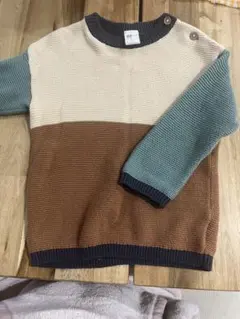 H&M ボタン付きニットセーター 80cm