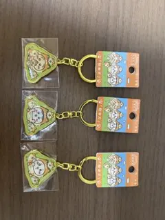 ちいかわ　キーホルダー　ご当地　秋田犬