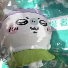 ちいかわ　チャームミニフィギュア　キーホルダー　モモンガ