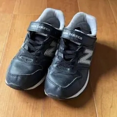 New Balance 996 ブラック スニーカーYV996 中古