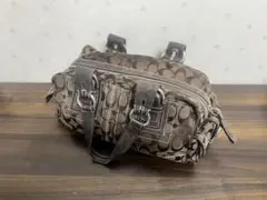 激レア美品】バーバリープローサム スタッズバッグ バーバリーノバ 