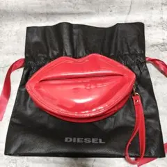 即決価格【希少・未使用】DIESEL ディーゼル リップ型ポーチ 唇 限定 赤のサムネイル