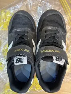 ニューバランス　黒　スニーカー　17cm