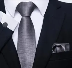 ダークグレー 礼服用ネクタイとカフスボタン　ポケットチーフ　3点セット　入学式