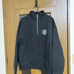 ハーフジップ ブラック スウェット