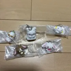 サンリオAll Stars Part 2めじるしアクセサリー　しろうさ くろうさ