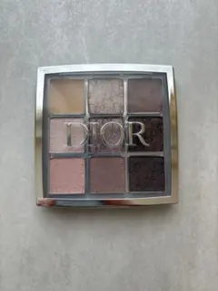 ディオールバックステージ　アイパレット旧002 Cool Neutrals