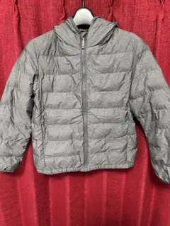 UNIQLO フード付きダウンジャケット 140