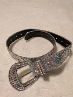 ストーン付きシルバーベルト