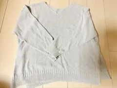 スタジオクリップ　ライトグレー Vネックニット 長袖